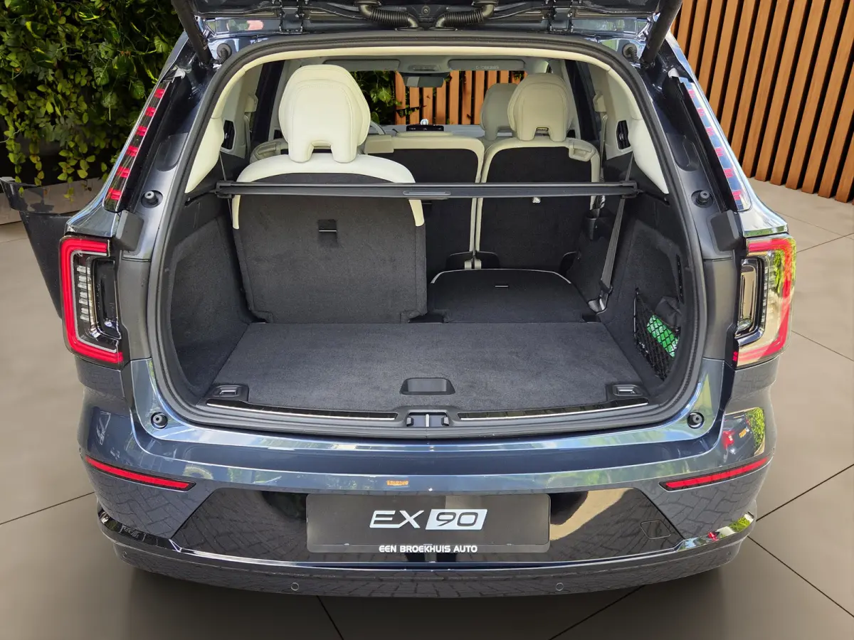 Twin Motor Performance Ultra 7p. 106 kWh | Bowers&Wilkins | Massage | Soft-close | 22" Velgen