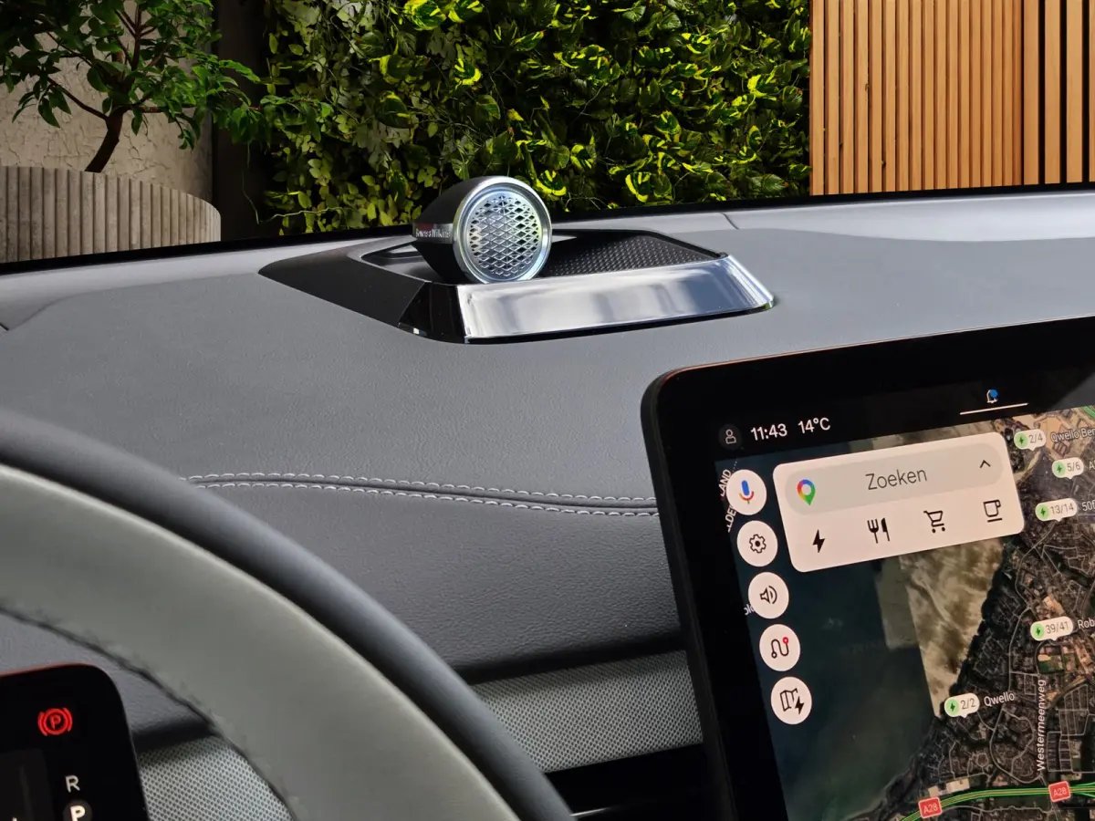 Twin Motor Performance Ultra 7p. 106 kWh | Bowers&Wilkins | Massage | Soft-close | 22" Velgen