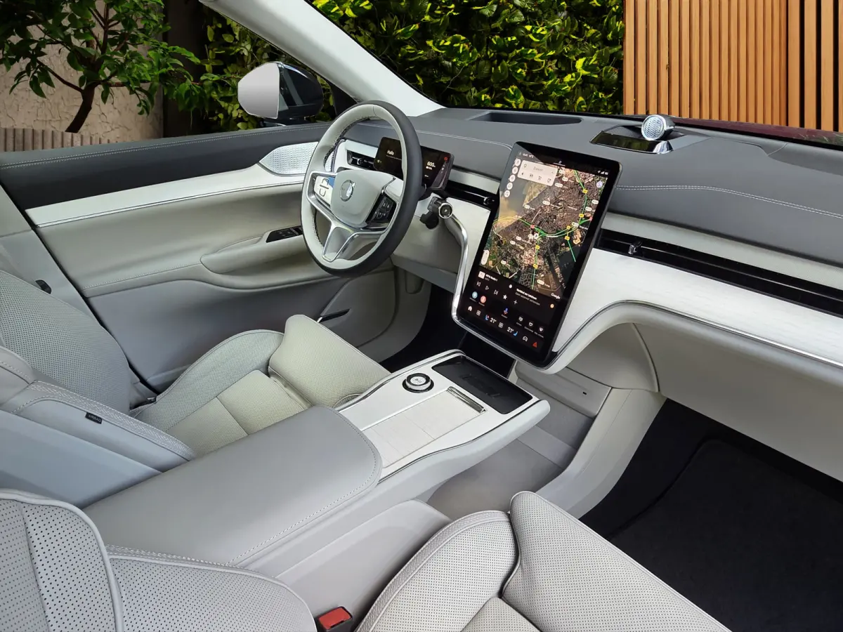Twin Motor Performance Ultra 7p. 106 kWh | Bowers&Wilkins | Luchtvering | Massage | 22" Velgen