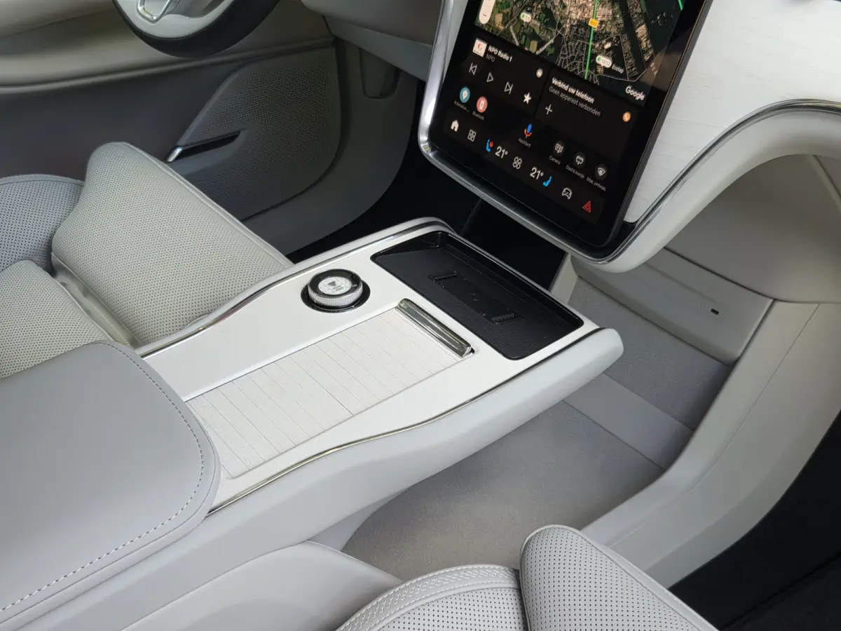 Twin Motor Performance Ultra 7p. 106 kWh | Bowers&Wilkins | Massage | Soft-close | 22" Velgen