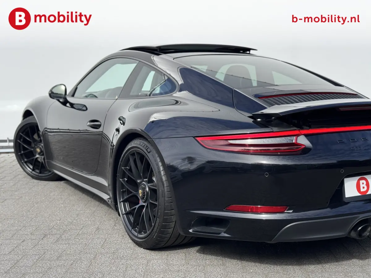 991 3.0 Carrera 4 GTS Org. NL Dealer Auto Sport Chrono | Nose Lift | PDLS Plus | Adaptieve Voorstoelen | Park Assist Achteruitrijcamera | Stuur/stoel Verwarming | DAB