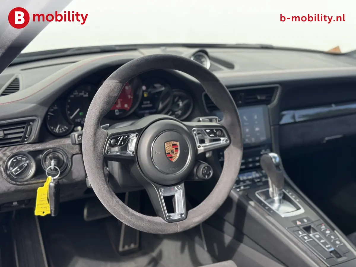 991 3.0 Carrera 4 GTS Org. NL Dealer Auto Sport Chrono | Nose Lift | PDLS Plus | Adaptieve Voorstoelen | Park Assist Achteruitrijcamera | Stuur/stoel Verwarming | DAB
