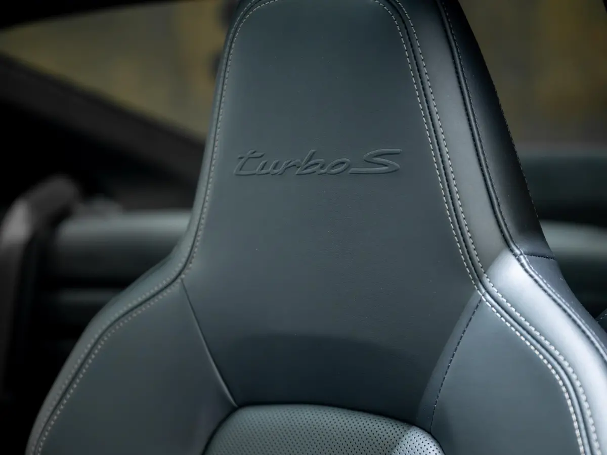 3.6 Turbo S | FACELIFT | SportDesign | Lift | Carbon | Burmester | InnoDrive |