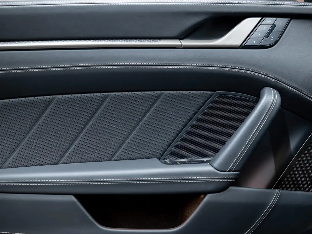3.6 Turbo S | FACELIFT | SportDesign | Lift | Carbon | Burmester | InnoDrive |