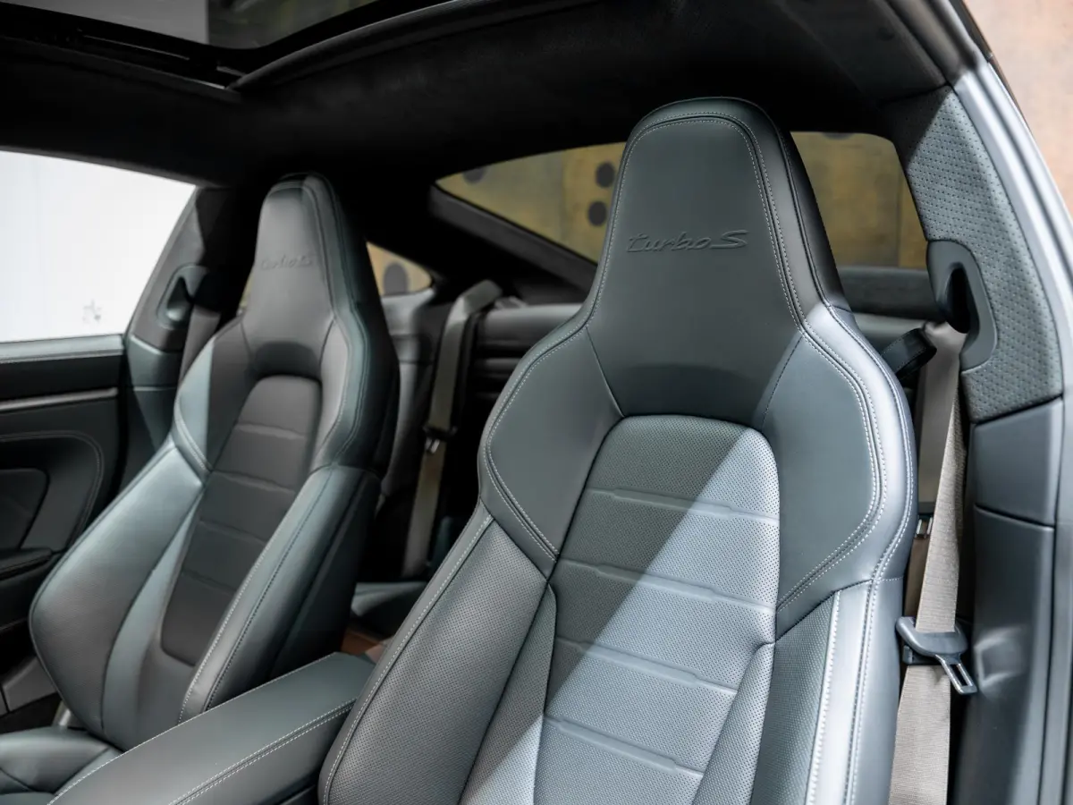 3.6 Turbo S | FACELIFT | SportDesign | Lift | Carbon | Burmester | InnoDrive |