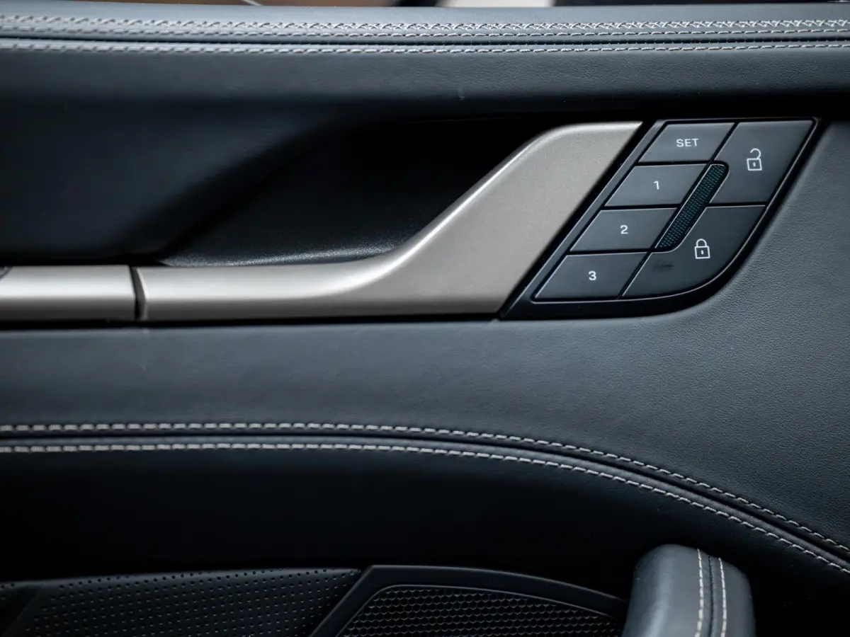 3.6 Turbo S | FACELIFT | SportDesign | Lift | Carbon | Burmester | InnoDrive |
