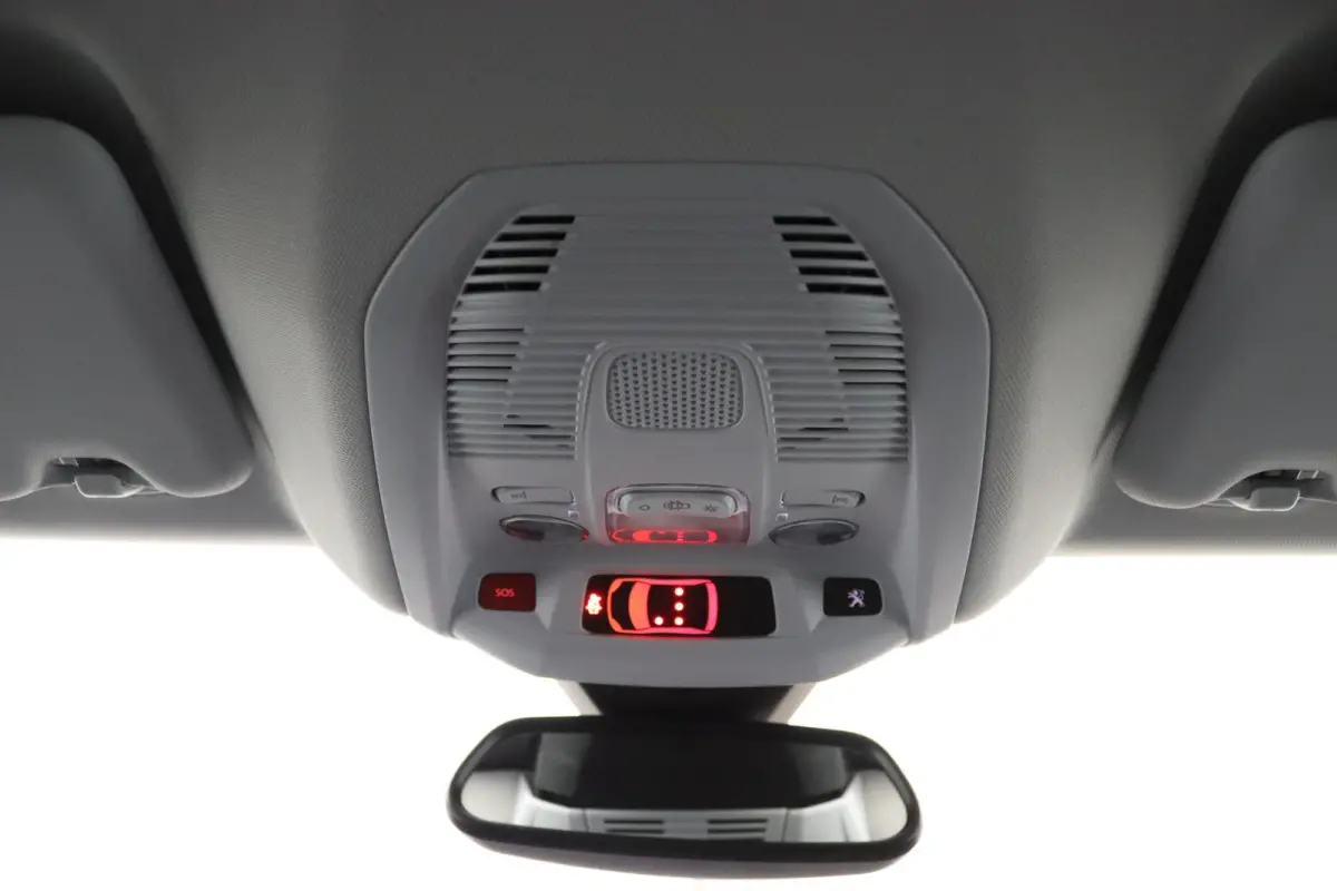 1.2 Allure*ECC*CRUISE*NAVI*CAM*CARPLAY*RIEM.VV