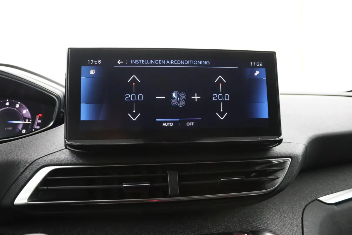 1.2 Allure*ECC*CRUISE*NAVI*CAM*CARPLAY*RIEM.VV