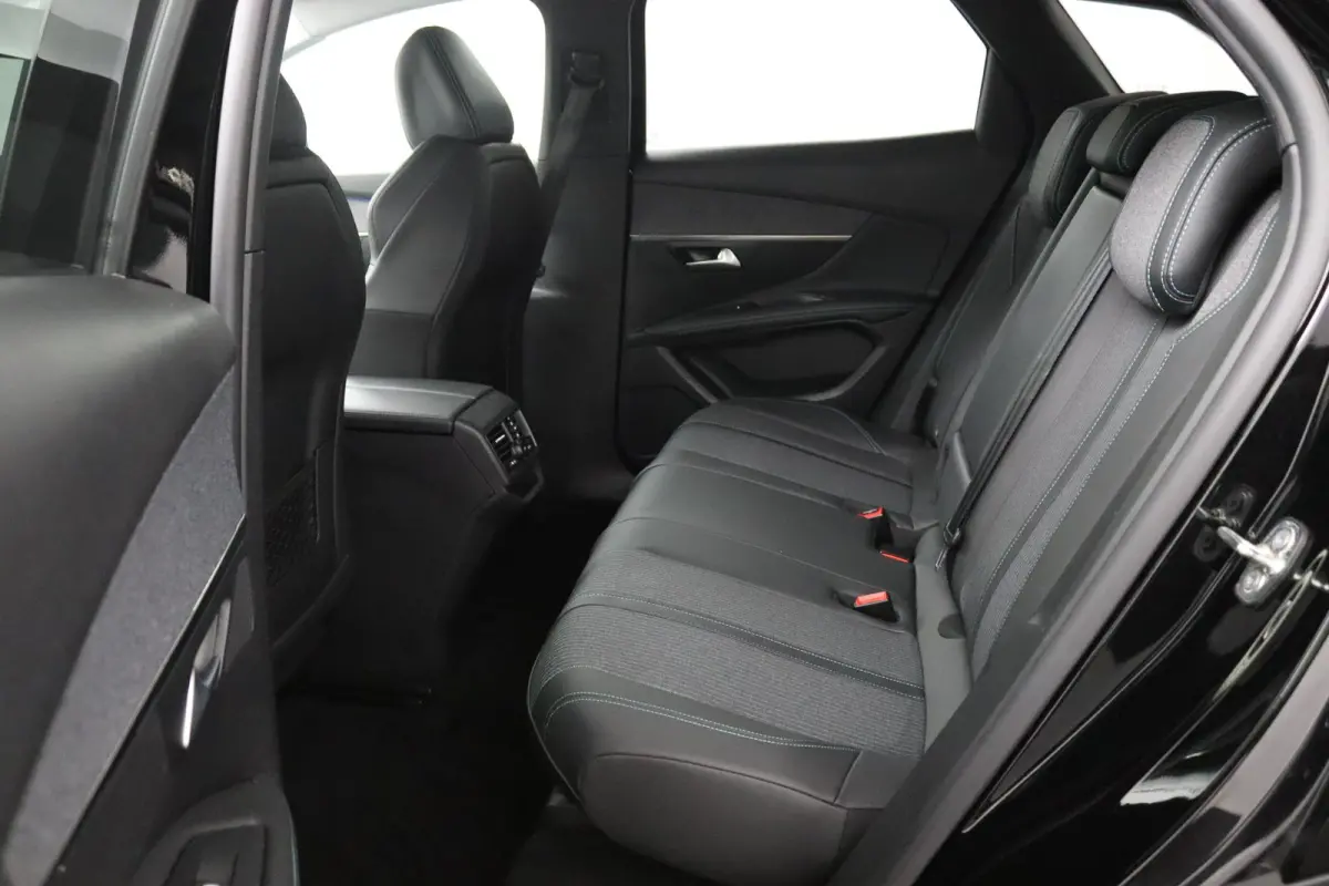 1.2 Allure*ECC*CRUISE*NAVI*CAM*CARPLAY*RIEM.VV