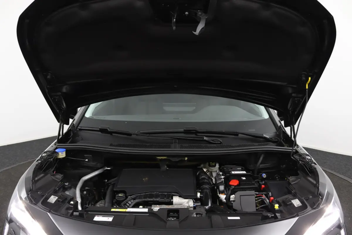1.2 Allure*ECC*CRUISE*NAVI*CAM*CARPLAY*RIEM.VV
