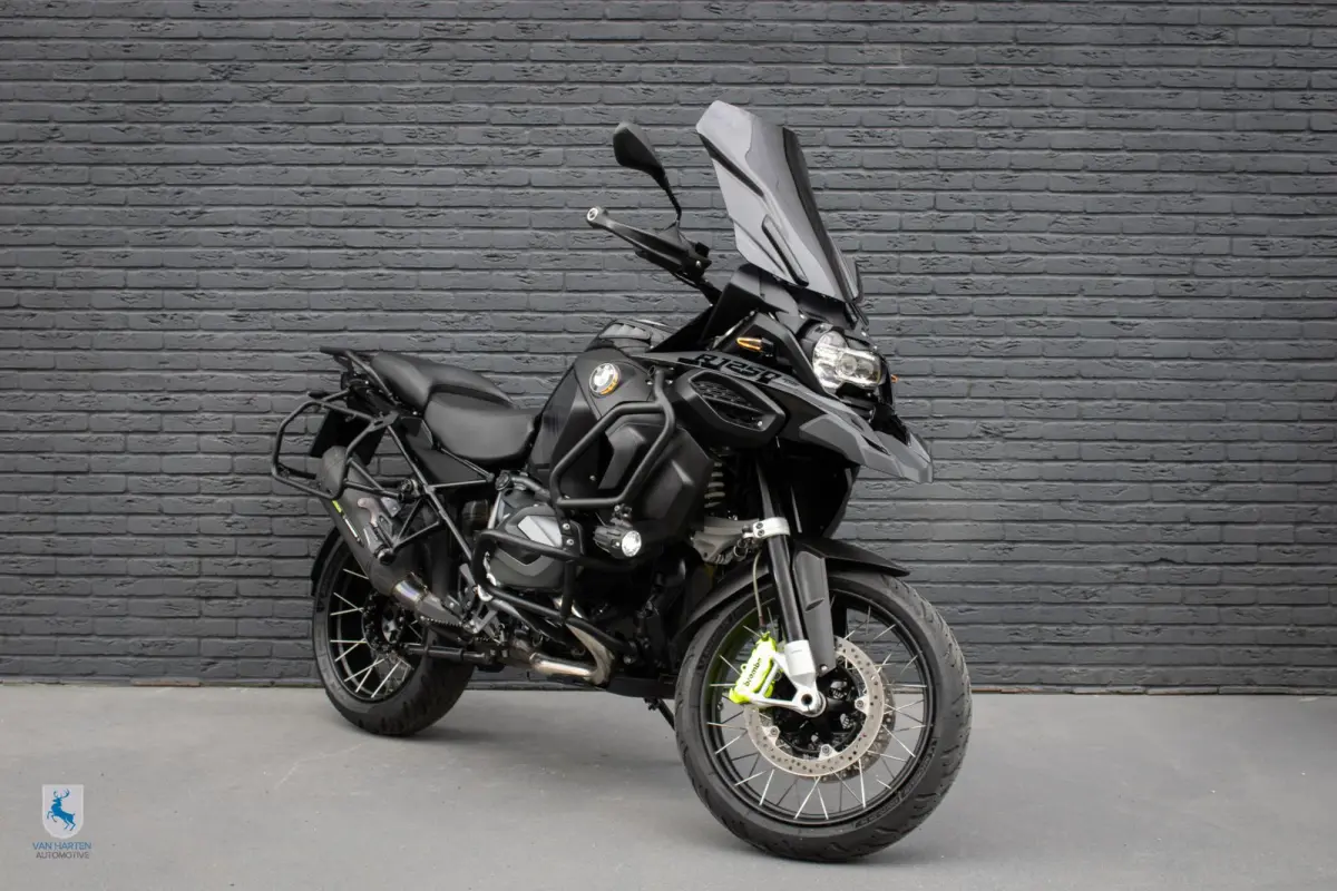 Triple Black! / Super dikke special!