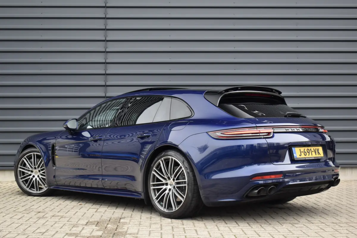 2.9 4 E-Hybrid 462pk SportDesign | Pano | ACC | 21'' Wielen | Matrix PDLS+ | Bose | Achterasbesturing | Head-Up | Stoelventilatie |
