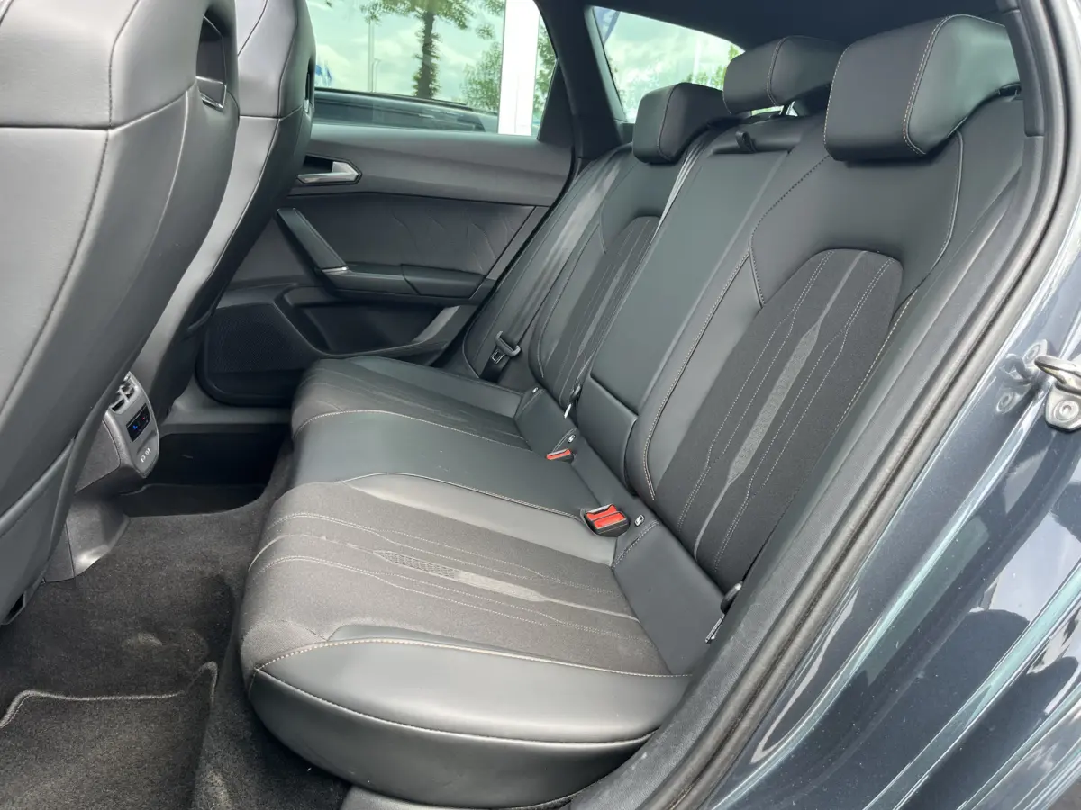 1.4 e-Hybrid VZ Performance 204pk/150kW DSG Automaat | Full Options | SoH 89% | Panodak | Virtual Cockpit | iACC | Side Assist |