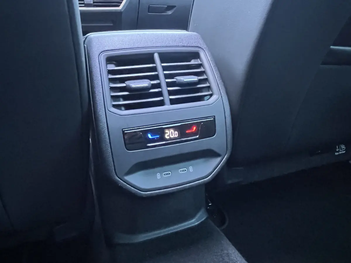 1.4 e-Hybrid VZ Performance 204pk/150kW DSG Automaat | Full Options | SoH 89% | Panodak | Virtual Cockpit | iACC | Side Assist |