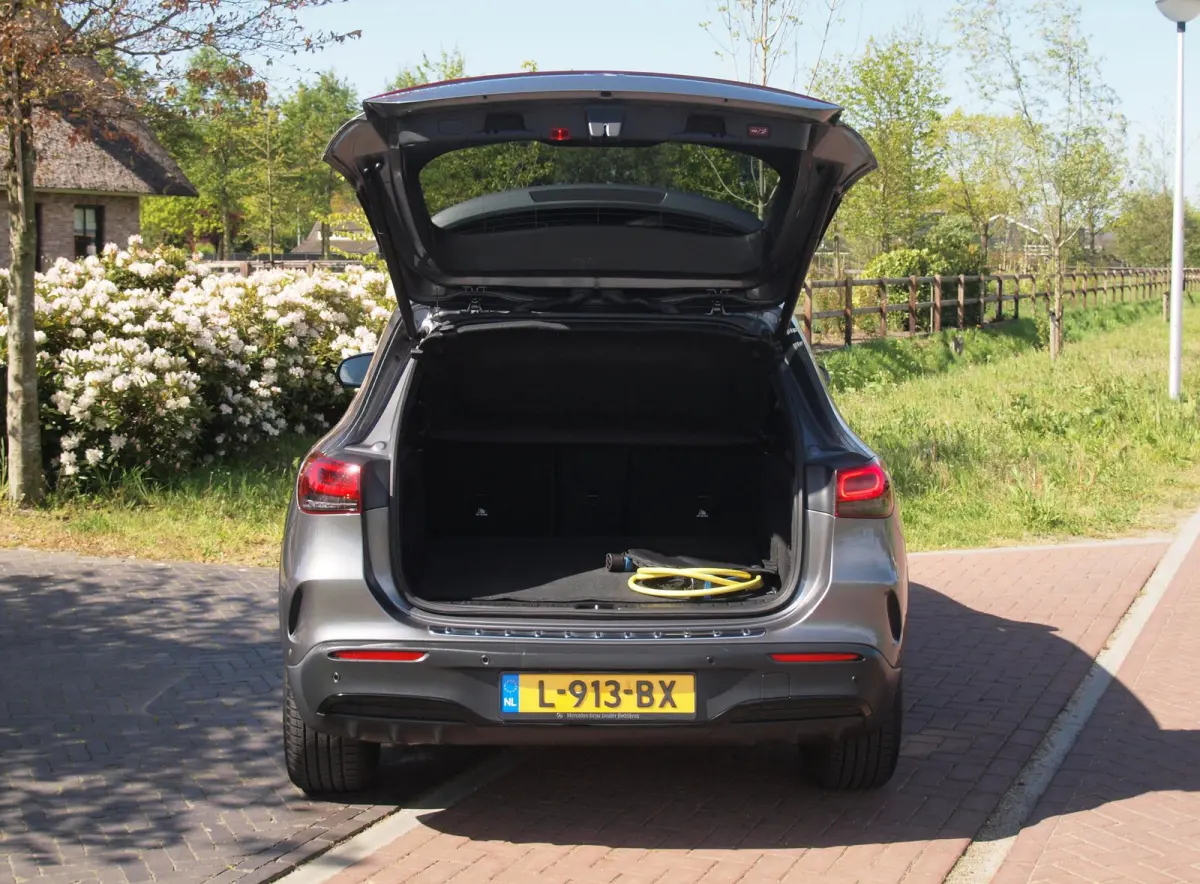 250 Business Solution AMG 67 kWh | SOH 96% | Camera | Sfeerverlichting | ACC | LED | NL-Auto |