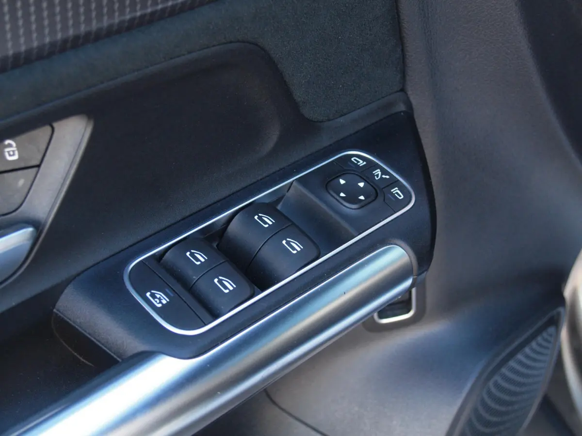 250 Business Solution AMG 67 kWh | SOH 96% | Camera | Sfeerverlichting | ACC | LED | NL-Auto |