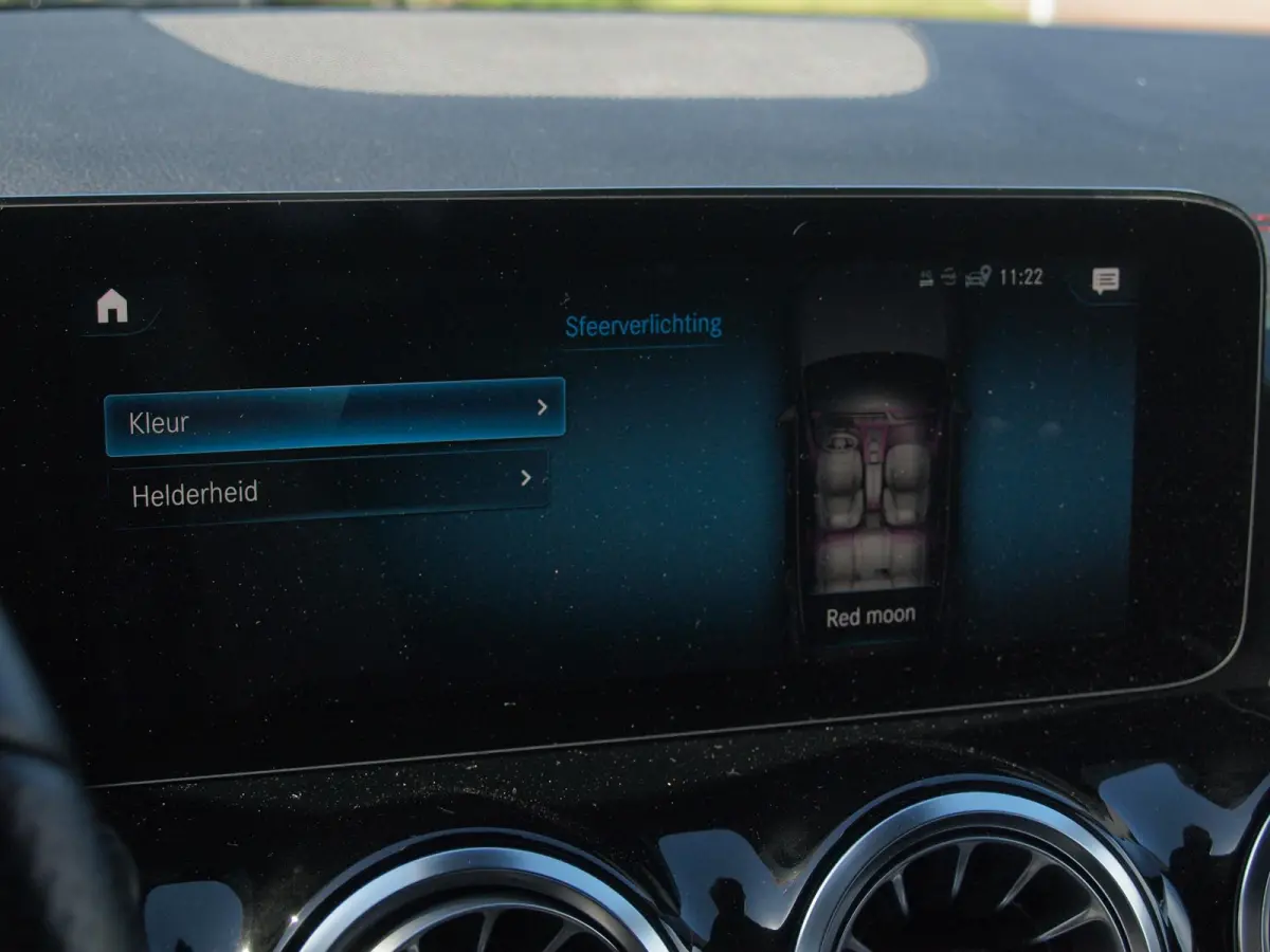 250 Business Solution AMG 67 kWh | SOH 96% | Camera | Sfeerverlichting | ACC | LED | NL-Auto |