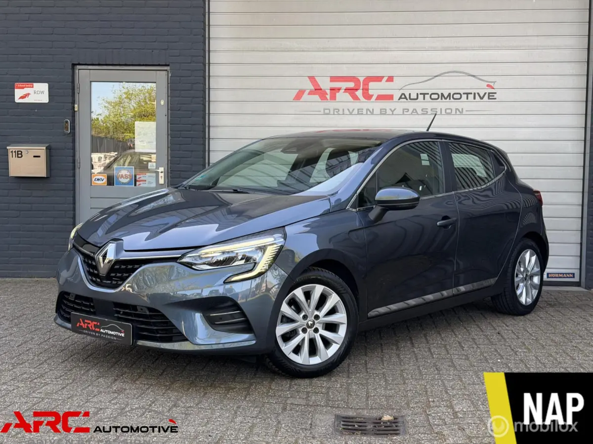 1.0 TCe Intens Navi/Camera/Lane assist/Keyless