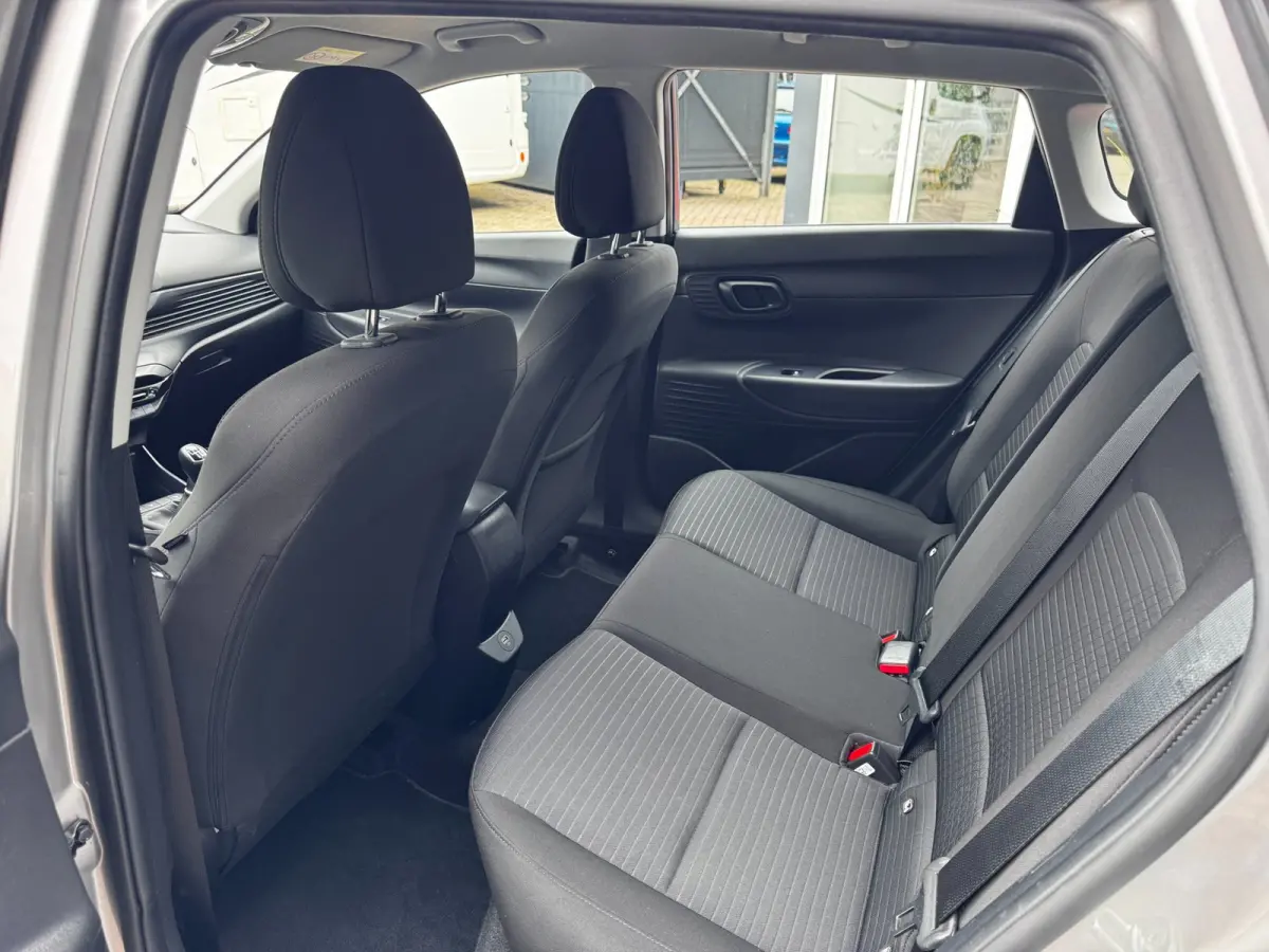 1.0 T-GDI Comfort Smart | 100 PK | Camera | Stoel + Stuurverwarming | Climate Control | Navigatie by App