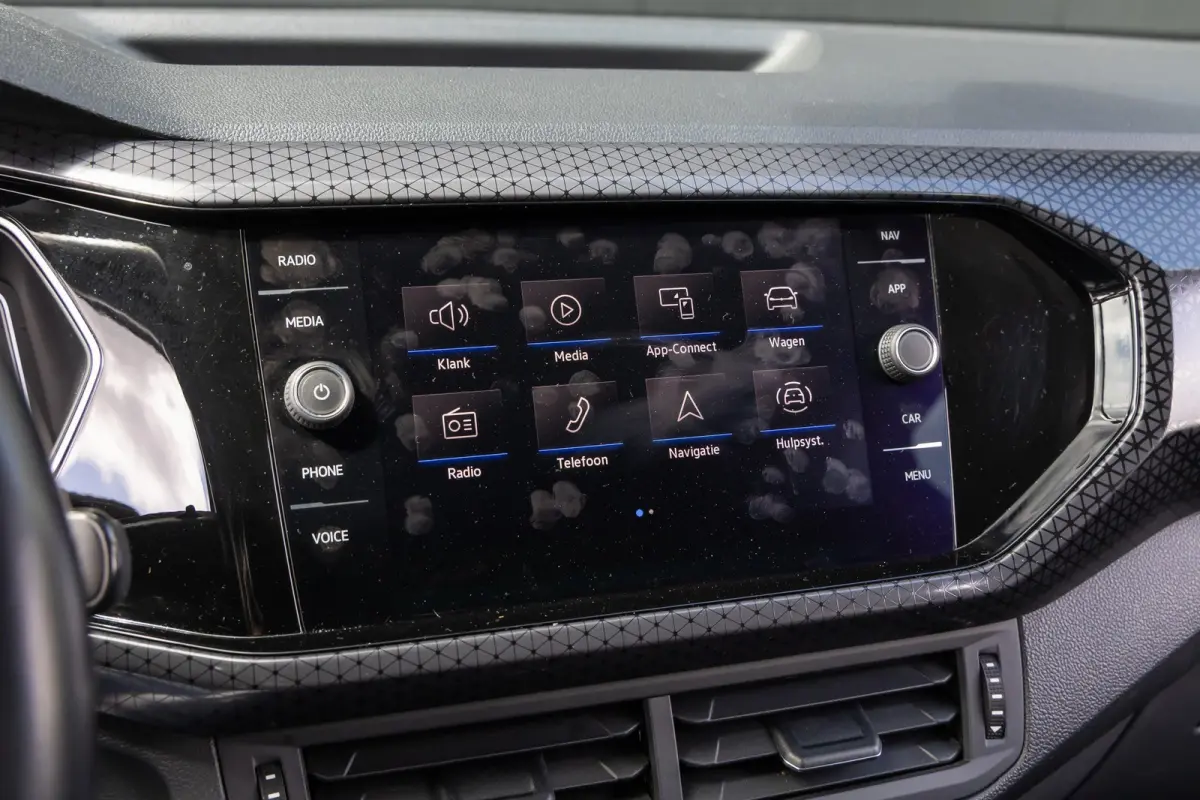 1.5 TSI Style Business R | Camera | BLIS | Beats audio | Dodehoek Detectie | Trekhaak | Keylles | Apple Carplay | 4-season banden | Stoelverwarming | Digidash | 100% Netjes Onderhouden |