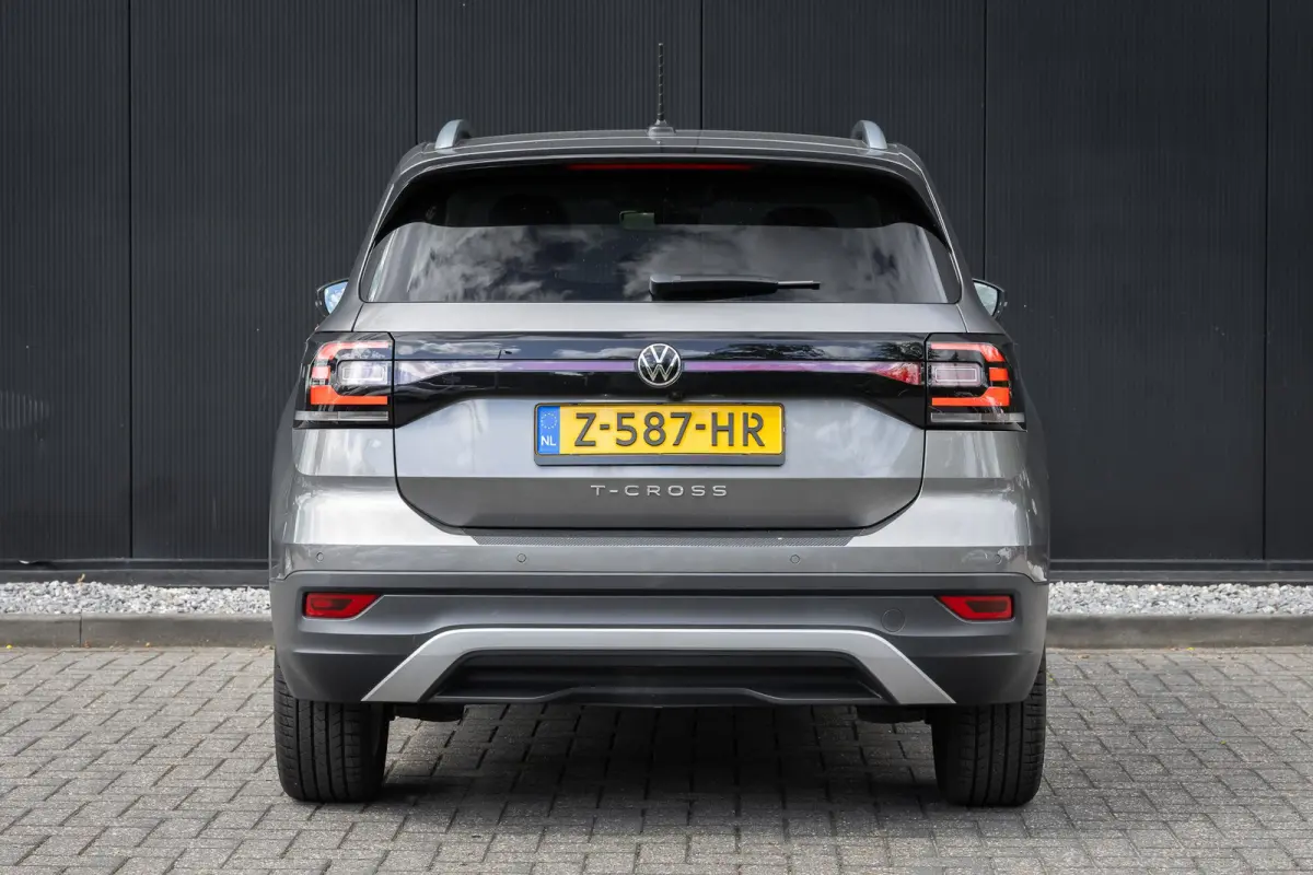 1.5 TSI Style Business R | Camera | BLIS | Beats audio | Dodehoek Detectie | Trekhaak | Keylles | Apple Carplay | 4-season banden | Stoelverwarming | Digidash | 100% Netjes Onderhouden |