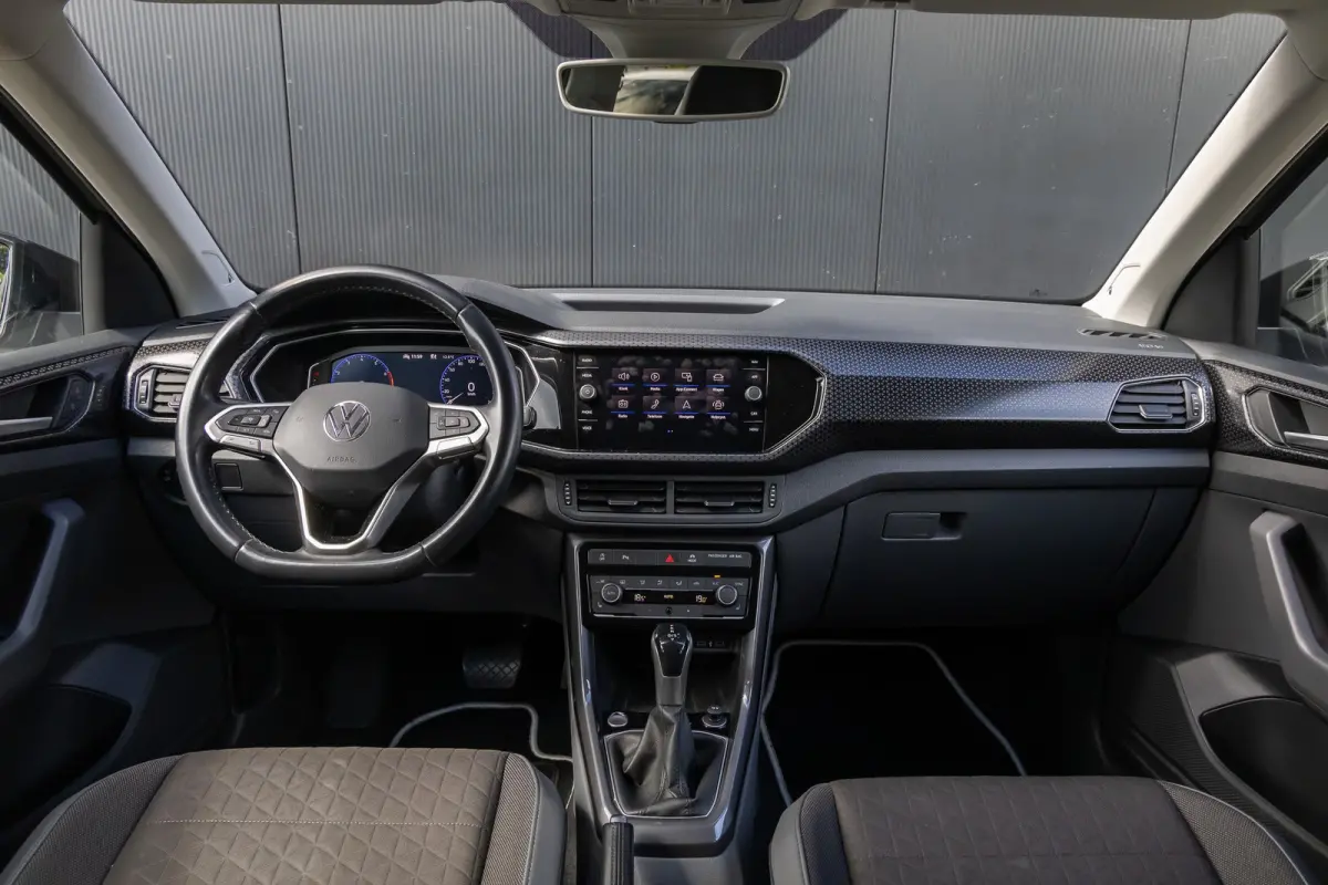 1.5 TSI Style Business R | Camera | BLIS | Beats audio | Dodehoek Detectie | Trekhaak | Keylles | Apple Carplay | 4-season banden | Stoelverwarming | Digidash | 100% Netjes Onderhouden |
