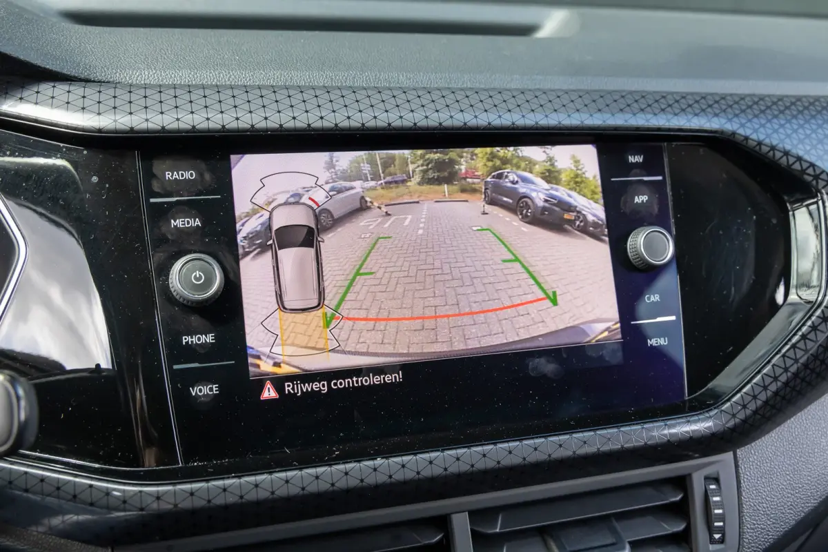 1.5 TSI Style Business R | Camera | BLIS | Beats audio | Dodehoek Detectie | Trekhaak | Keylles | Apple Carplay | 4-season banden | Stoelverwarming | Digidash | 100% Netjes Onderhouden |