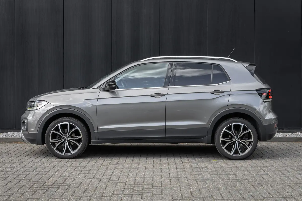 1.5 TSI Style Business R | Camera | BLIS | Beats audio | Dodehoek Detectie | Trekhaak | Keylles | Apple Carplay | 4-season banden | Stoelverwarming | Digidash | 100% Netjes Onderhouden |