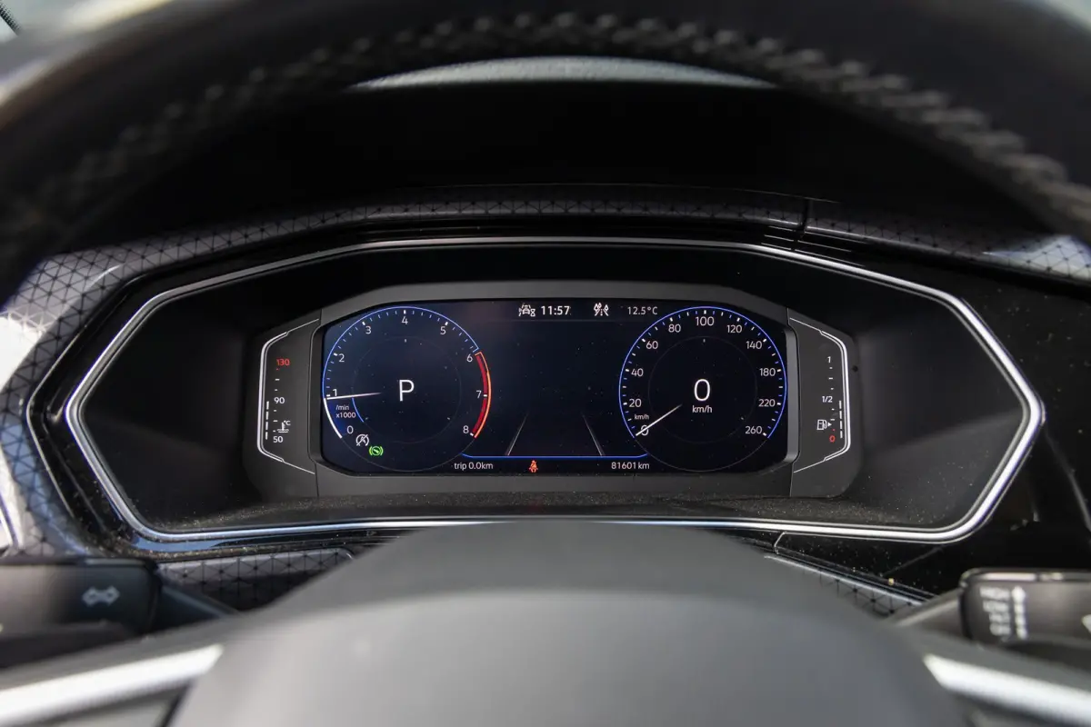 1.5 TSI Style Business R | Camera | BLIS | Beats audio | Dodehoek Detectie | Trekhaak | Keylles | Apple Carplay | 4-season banden | Stoelverwarming | Digidash | 100% Netjes Onderhouden |