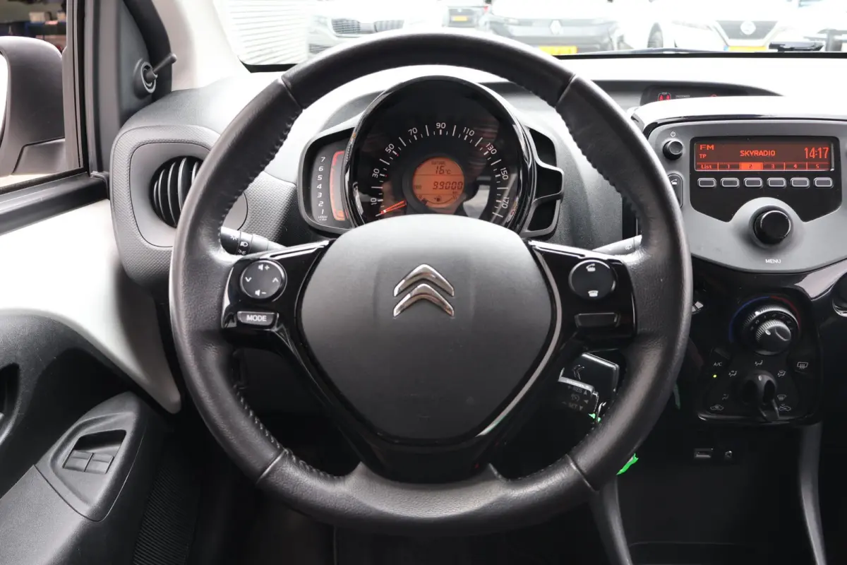 1.0 VTi Feel 1e Eigenaar | NL-Auto | Volledig Onderh | BTW | Airco | Bluetooth | cruise | DAB | Hill-Hold | LED | Stuur Bekrachtiging | PDC | Mistlampen