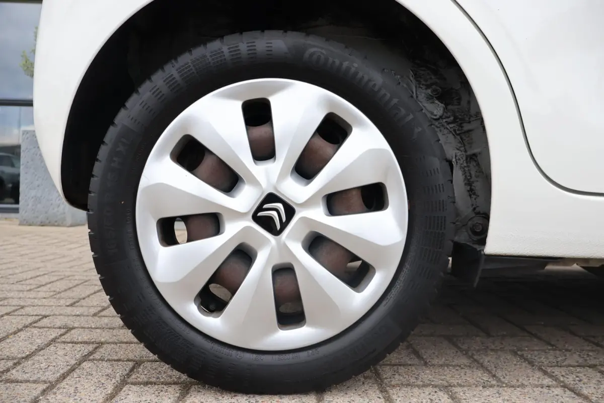 1.0 VTi Feel 1e Eigenaar | NL-Auto | Volledig Onderh | BTW | Airco | Bluetooth | cruise | DAB | Hill-Hold | LED | Stuur Bekrachtiging | PDC | Mistlampen