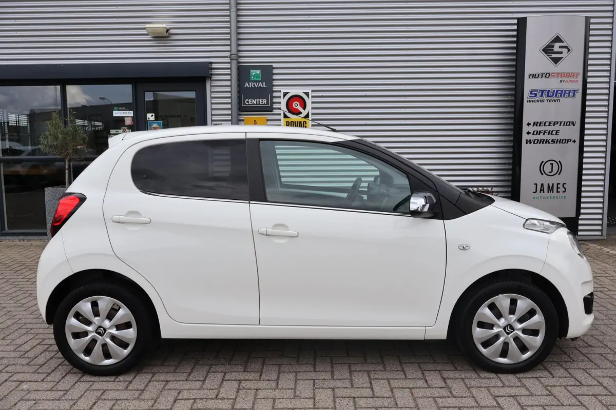1.0 VTi Feel 1e Eigenaar | NL-Auto | Volledig Onderh | BTW | Airco | Bluetooth | cruise | DAB | Hill-Hold | LED | Stuur Bekrachtiging | PDC | Mistlampen