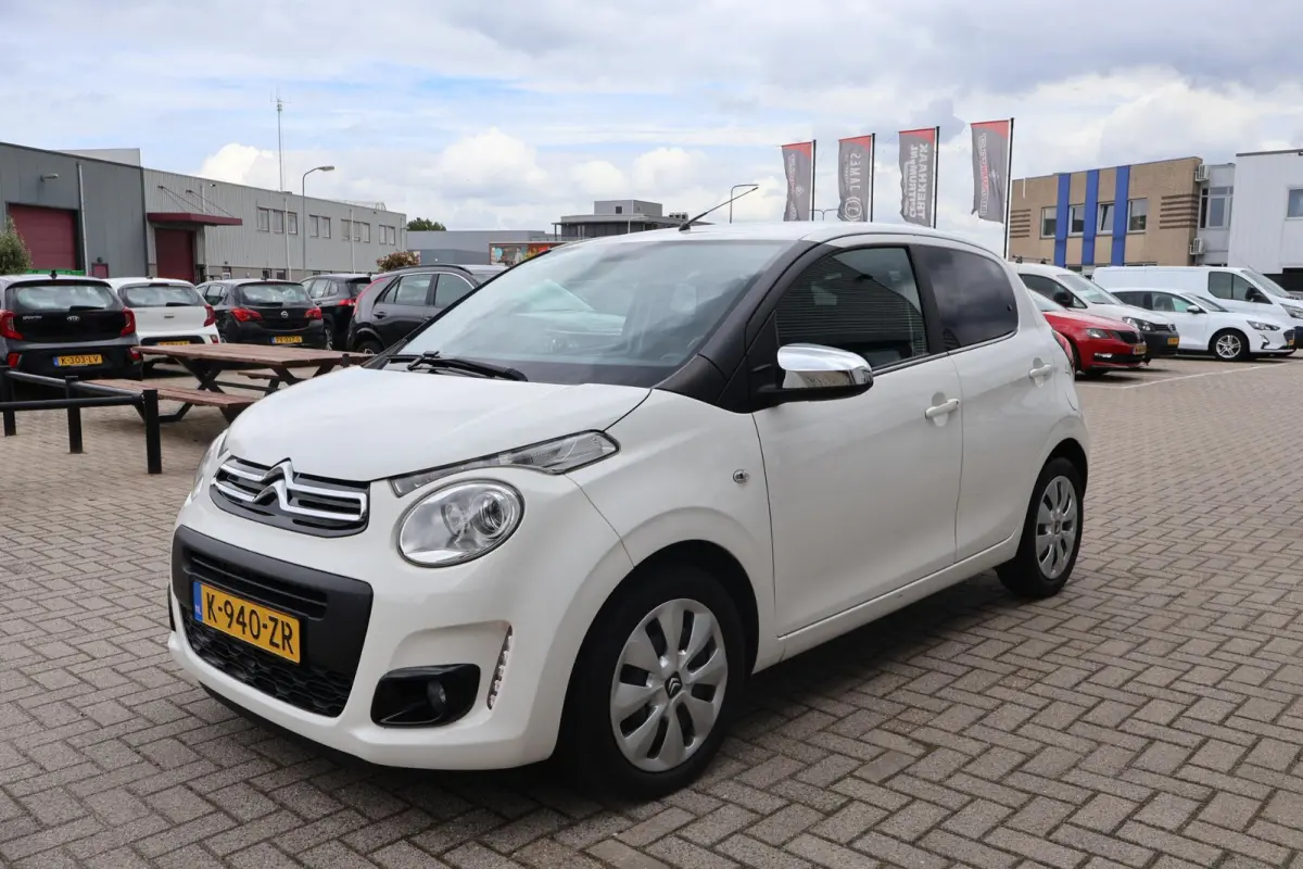 1.0 VTi Feel 1e Eigenaar | NL-Auto | Volledig Onderh | BTW | Airco | Bluetooth | cruise | DAB | Hill-Hold | LED | Stuur Bekrachtiging | PDC | Mistlampen