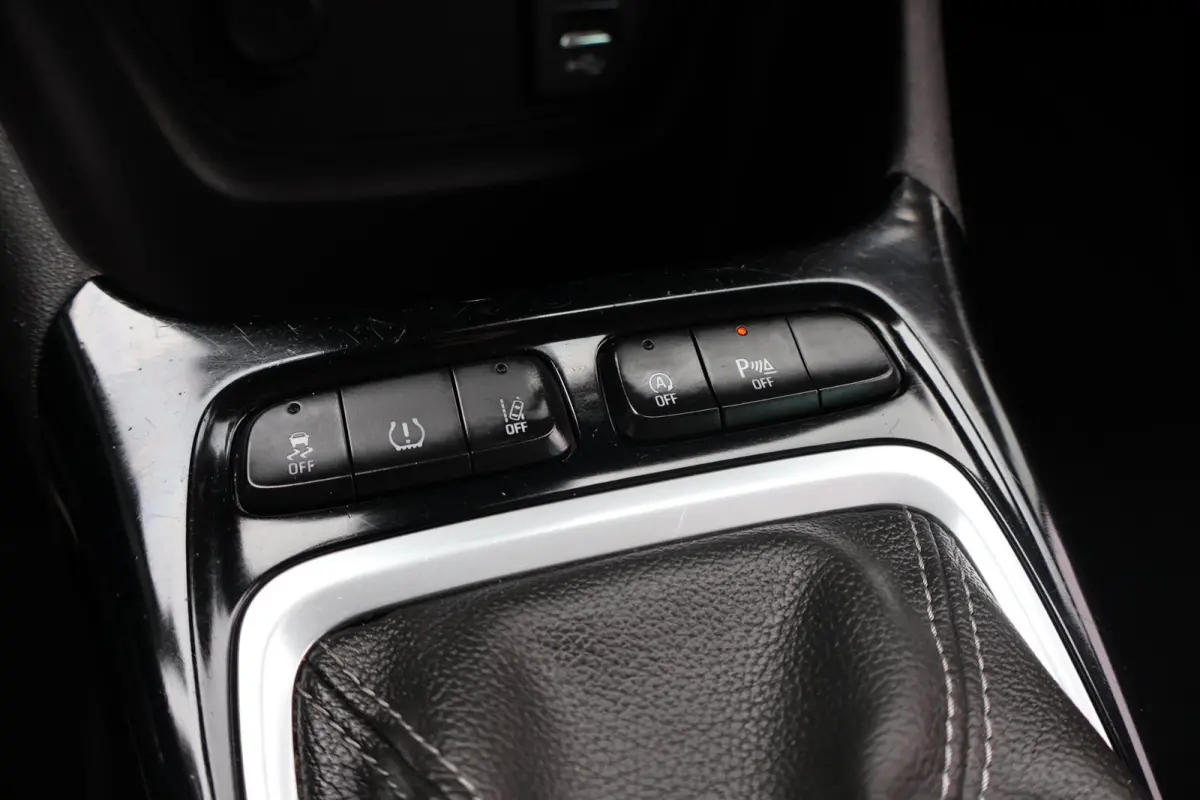 1.2 Turbo GS Line 1e Eigenaar | Dealer Onderh | NL-Auto | BTW | NEW Distributie | Camera | Navi | Climate | Led | Cruise | Carplay | PDC | Start/Stop | Hill-Hold