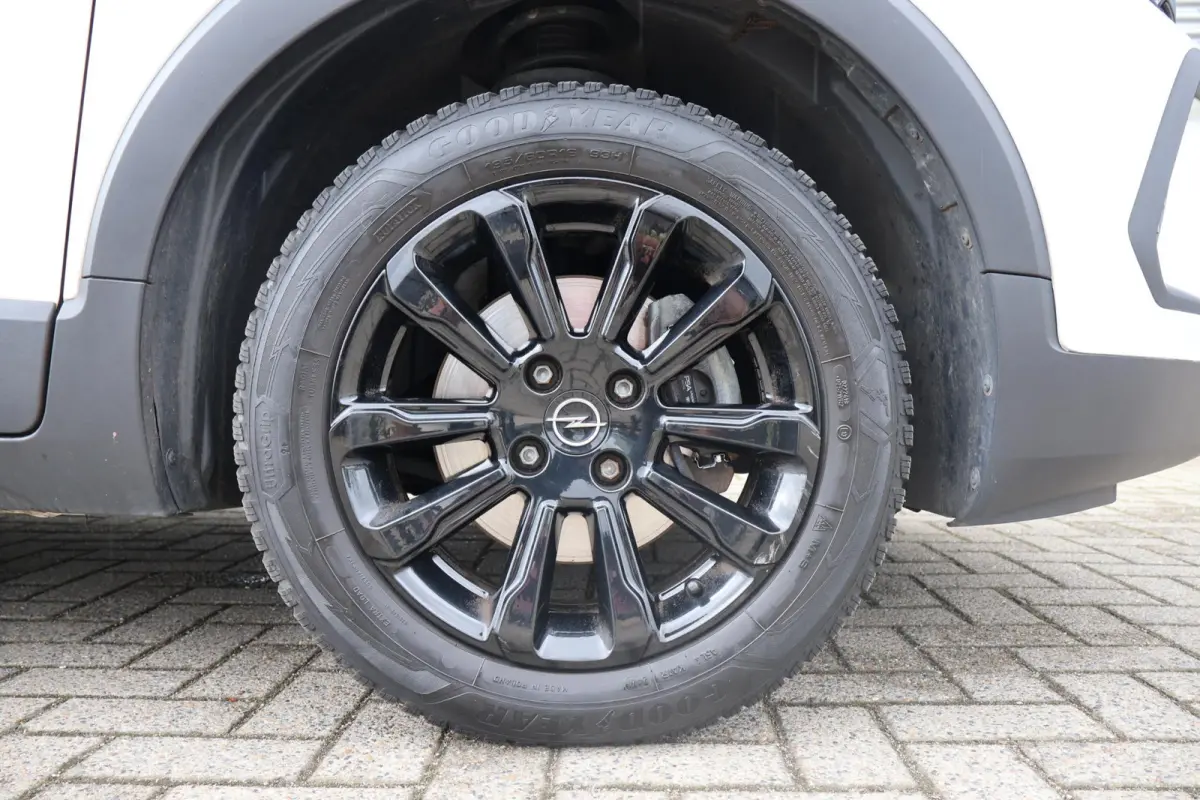 1.2 Turbo GS Line 1e Eigenaar | Dealer Onderh | NL-Auto | BTW | NEW Distributie | Camera | Navi | Climate | Led | Cruise | Carplay | PDC | Start/Stop | Hill-Hold