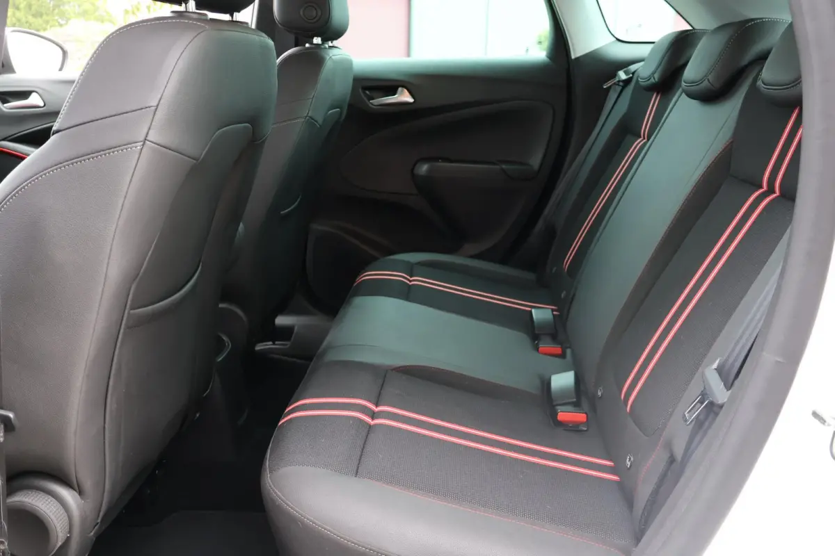 1.2 Turbo GS Line 1e Eigenaar | Dealer Onderh | NL-Auto | BTW | NEW Distributie | Camera | Navi | Climate | Led | Cruise | Carplay | PDC | Start/Stop | Hill-Hold