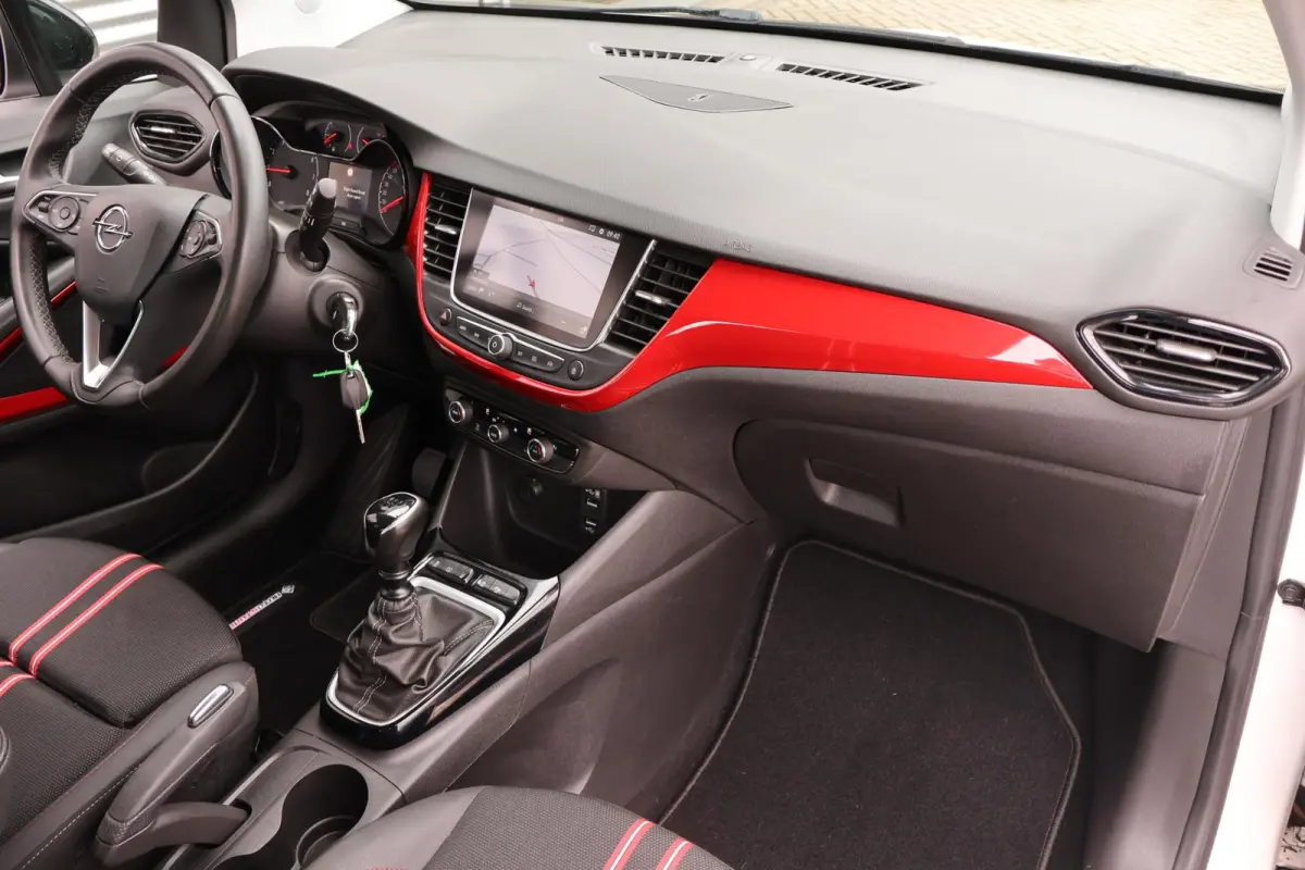 1.2 Turbo GS Line 1e Eigenaar | Dealer Onderh | NL-Auto | BTW | NEW Distributie | Camera | Navi | Climate | Led | Cruise | Carplay | PDC | Start/Stop | Hill-Hold