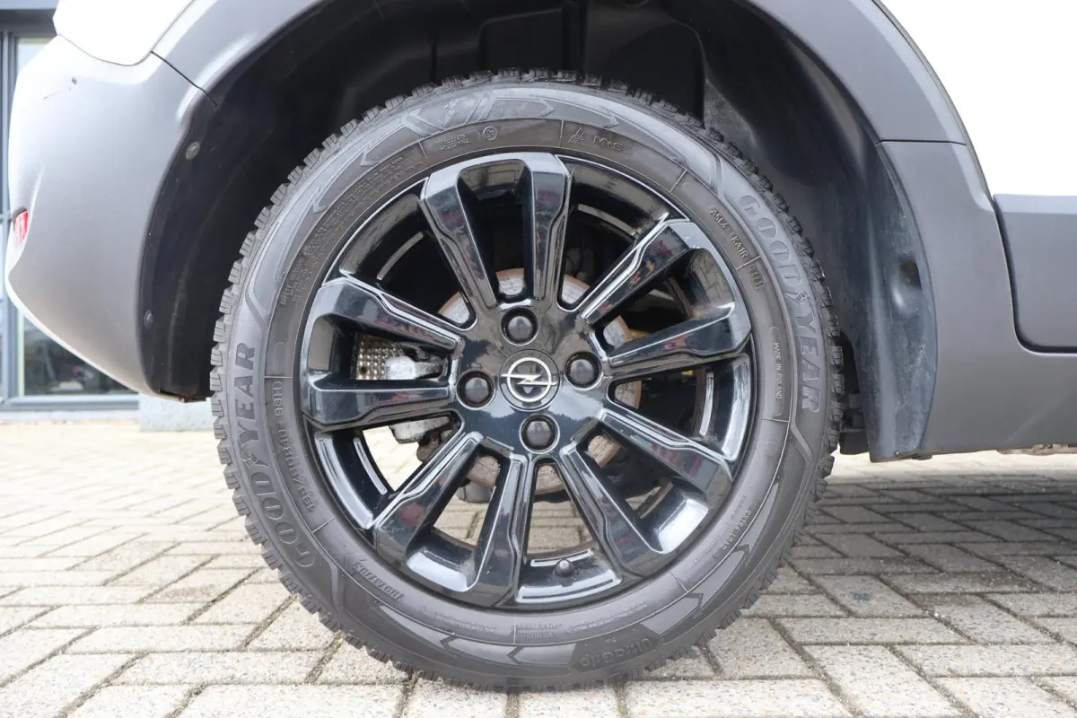 1.2 Turbo GS Line 1e Eigenaar | Dealer Onderh | NL-Auto | BTW | NEW Distributie | Camera | Navi | Climate | Led | Cruise | Carplay | PDC | Start/Stop | Hill-Hold