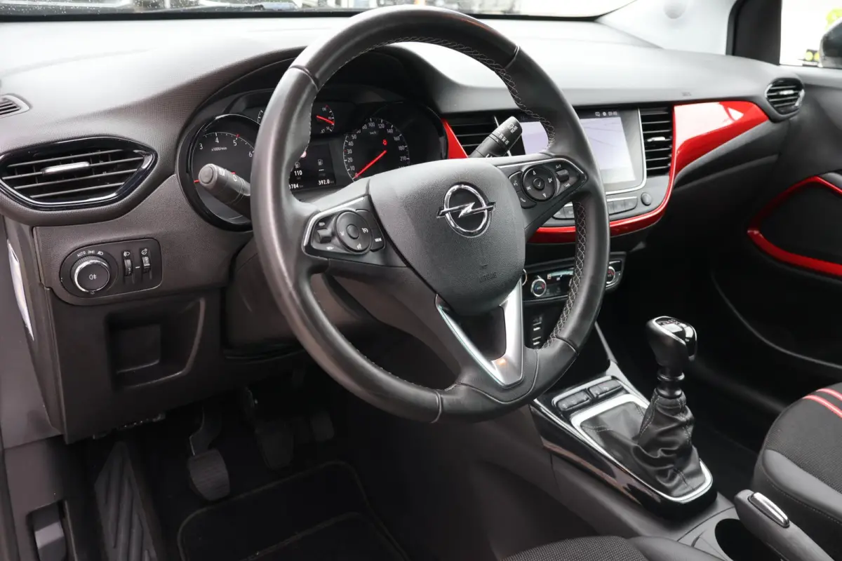1.2 Turbo GS Line 1e Eigenaar | Dealer Onderh | NL-Auto | BTW | NEW Distributie | Camera | Navi | Climate | Led | Cruise | Carplay | PDC | Start/Stop | Hill-Hold