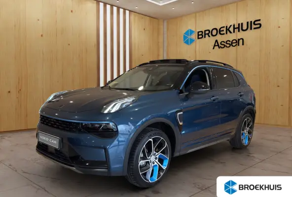 1.5 | 360 camera | Panoramadak | Keyless entry / start | Carplay | Stoelverwarming |
