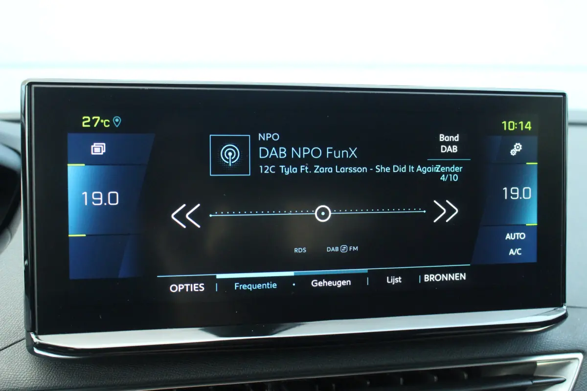 1.6 HYbrid 225 GT Pack Business | UNIEK ! | Leder | Memory | Adaptive Cruise & Drive Assist | Elec. Achterklep | Pdc | Camera | | UNIEK ! | Leder | Memory | Adaptive Cruise & Drive Assist | 