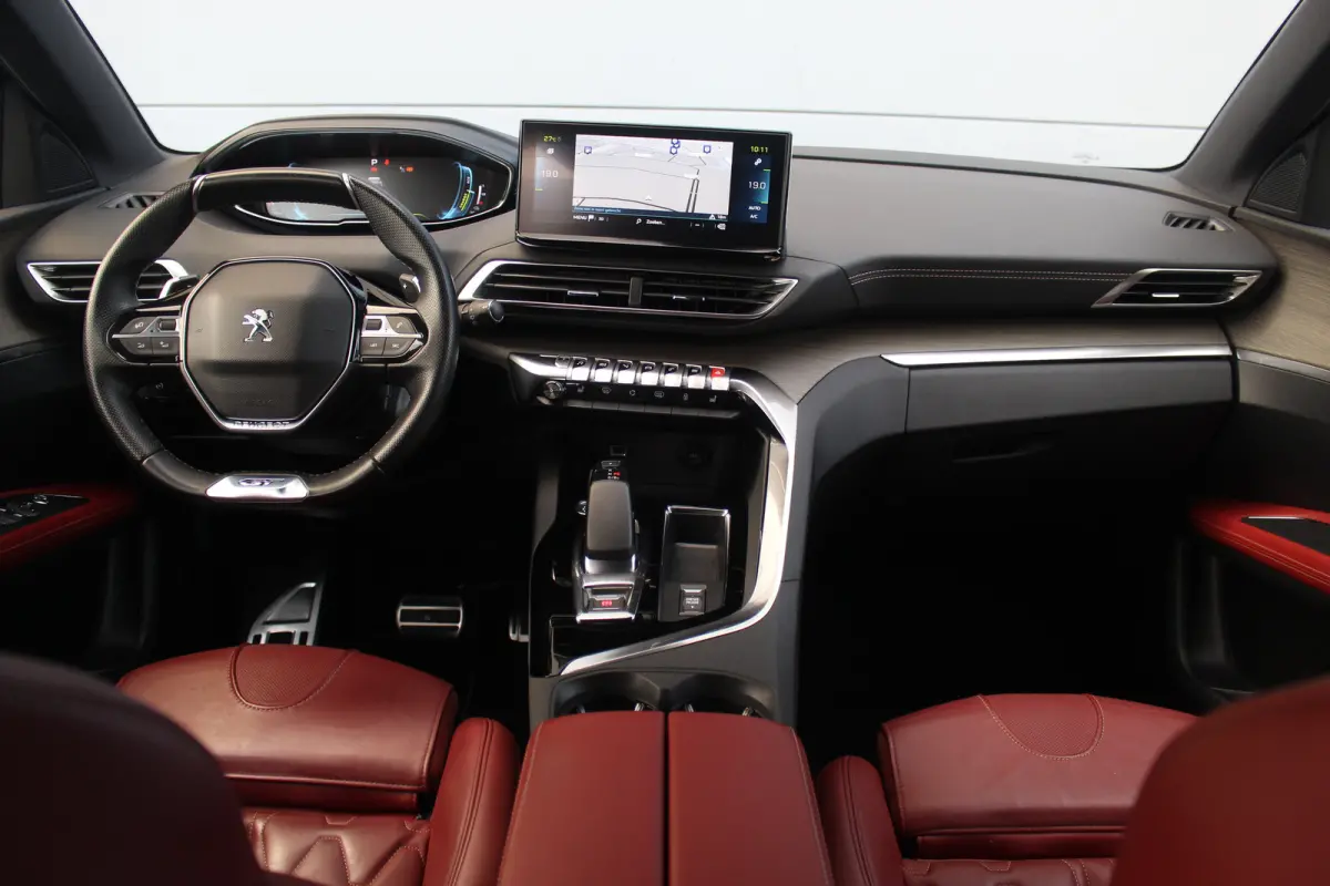 1.6 HYbrid 225 GT Pack Business | UNIEK ! | Leder | Memory | Adaptive Cruise & Drive Assist | Elec. Achterklep | Pdc | Camera | | UNIEK ! | Leder | Memory | Adaptive Cruise & Drive Assist | 