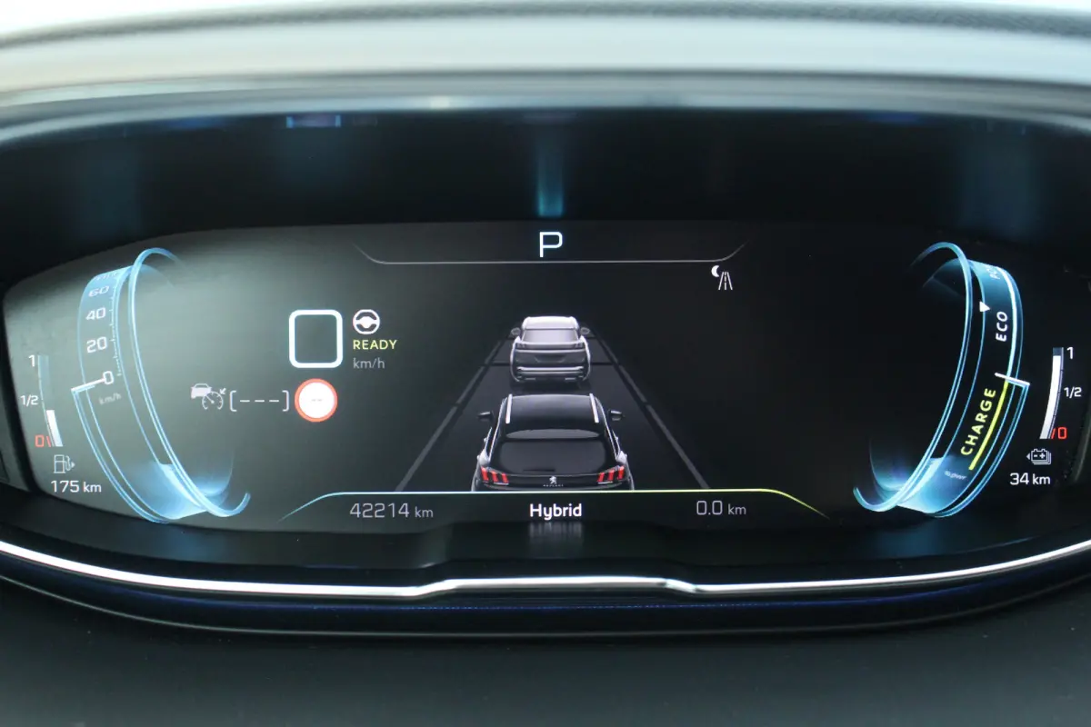 1.6 HYbrid 225 GT Pack Business | UNIEK ! | Leder | Memory | Adaptive Cruise & Drive Assist | Elec. Achterklep | Pdc | Camera | | UNIEK ! | Leder | Memory | Adaptive Cruise & Drive Assist | 