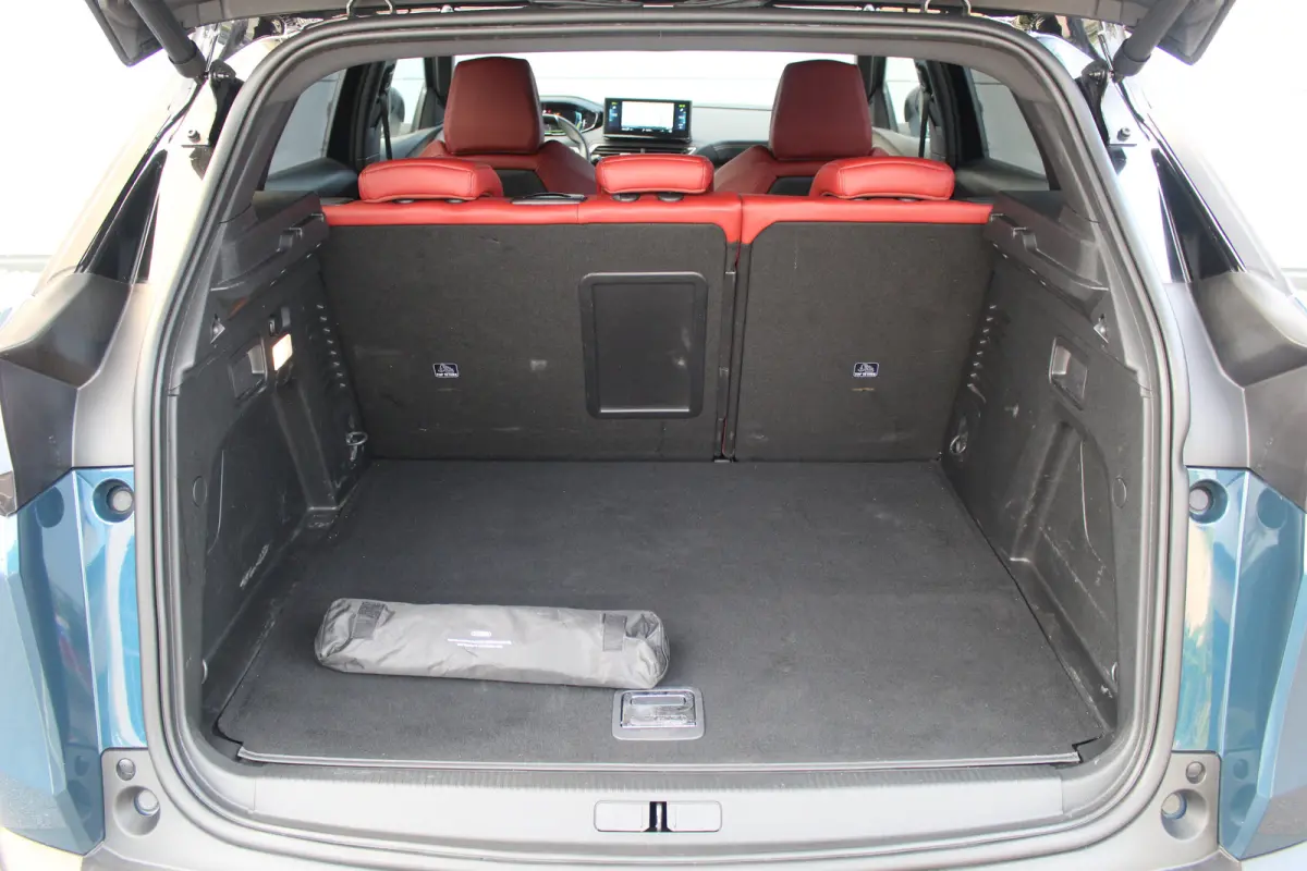 1.6 HYbrid 225 GT Pack Business | UNIEK ! | Leder | Memory | Adaptive Cruise & Drive Assist | Elec. Achterklep | Pdc | Camera | | UNIEK ! | Leder | Memory | Adaptive Cruise & Drive Assist | 