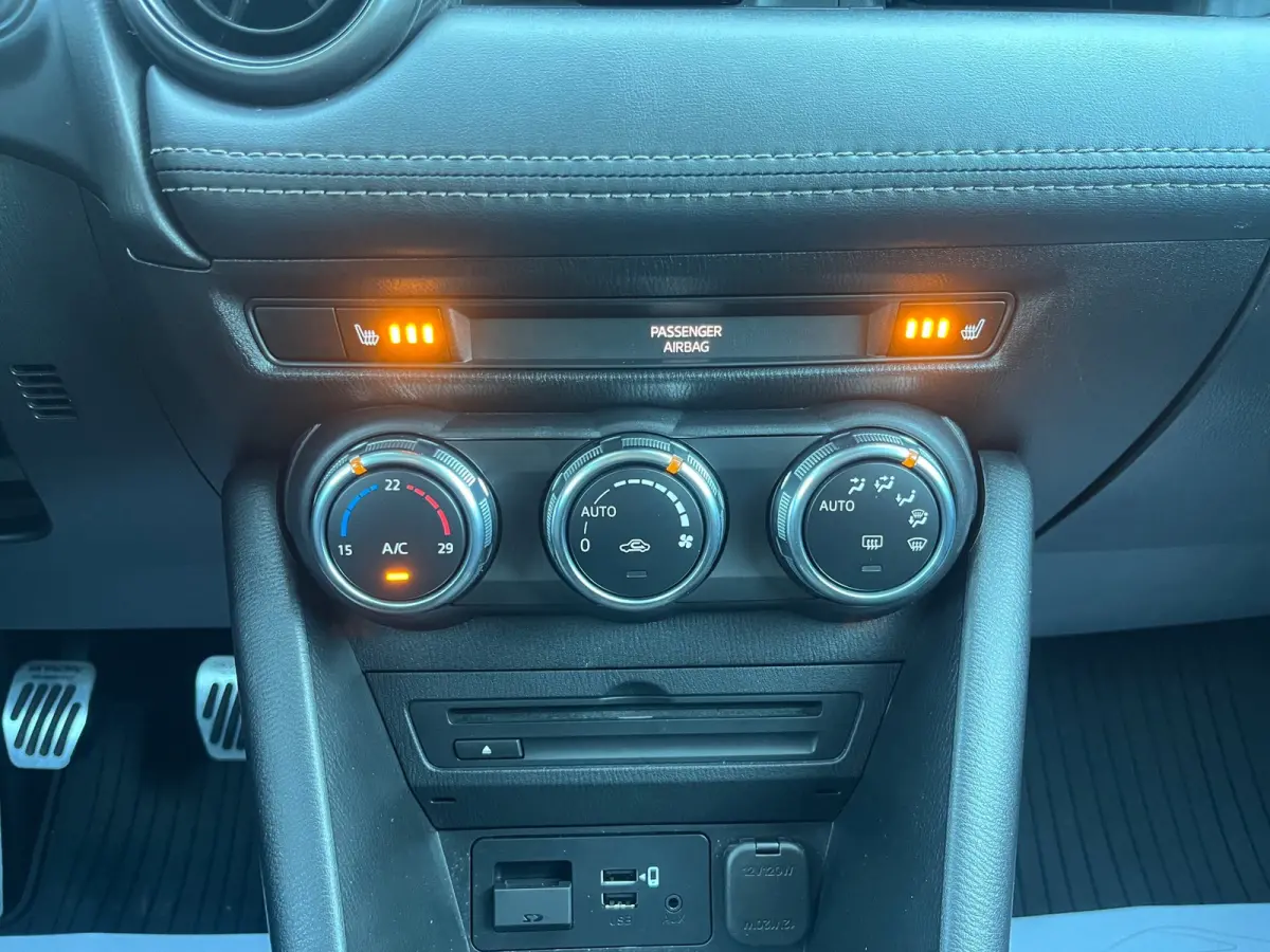 2.0 SkyActiv-G 120 Sport Selected NL.Auto/Trekhaak/Navigatie/Cruise-control/Climatronic/2de Eigenaar/All seasonbanden