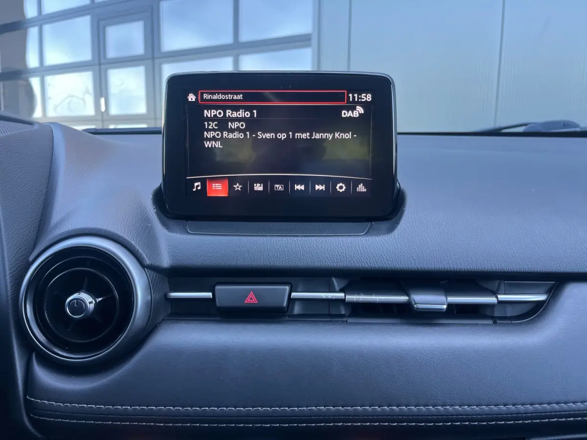 2.0 SkyActiv-G 120 Sport Selected NL.Auto/Trekhaak/Navigatie/Cruise-control/Climatronic/2de Eigenaar/All seasonbanden