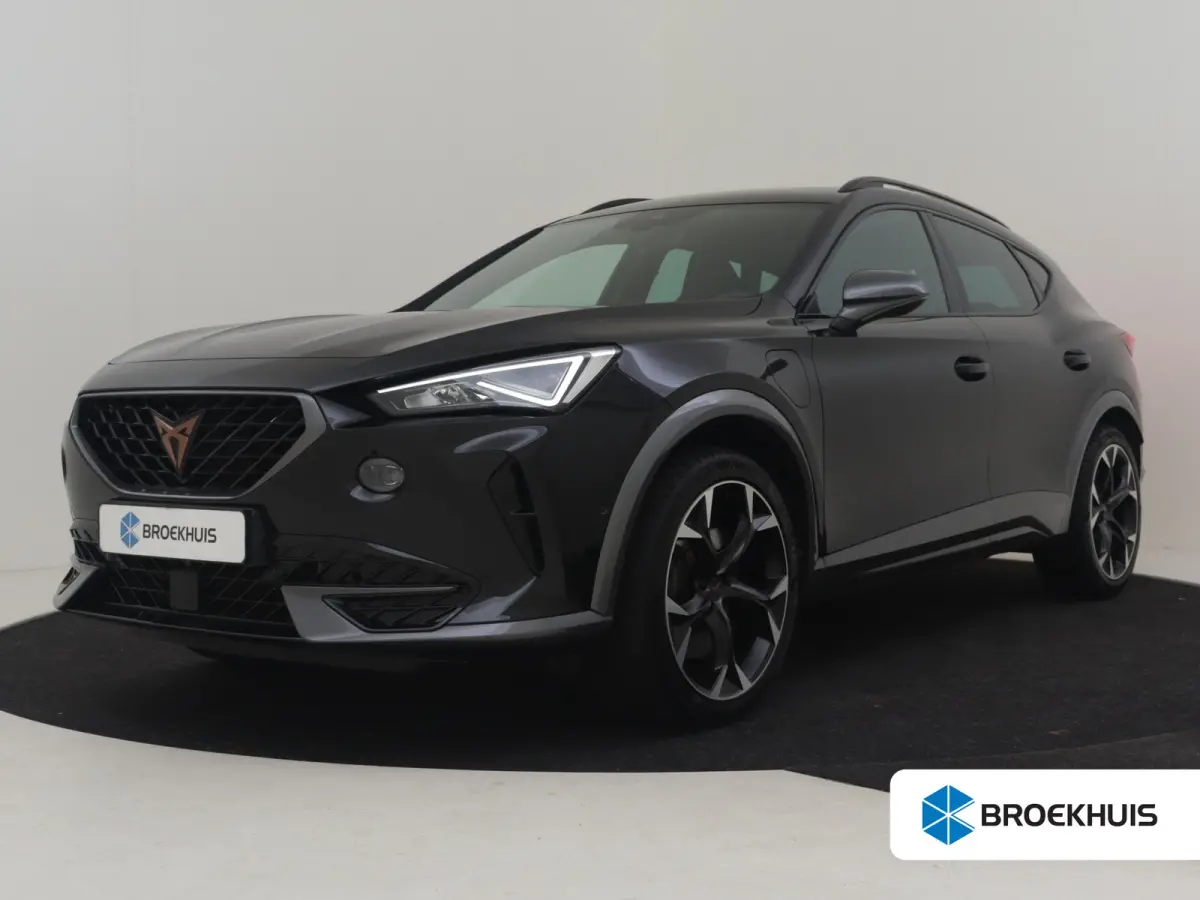 1.4 e-Hybrid VZ Performance 245PK | Achteruitrijcamera | Apple carplay Android auto | Stoel/Stuurverwarming | Cruise control adaptief | Dodehoek detectie | Keyless Entry/Start | Navigatie  |