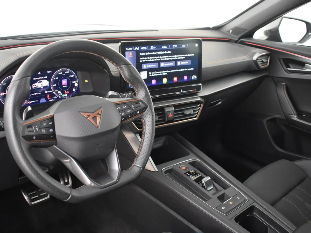 1.4 e-Hybrid VZ Performance 245PK | Achteruitrijcamera | Apple carplay Android auto | Stoel/Stuurverwarming | Cruise control adaptief | Dodehoek detectie | Keyless Entry/Start | Navigatie  |