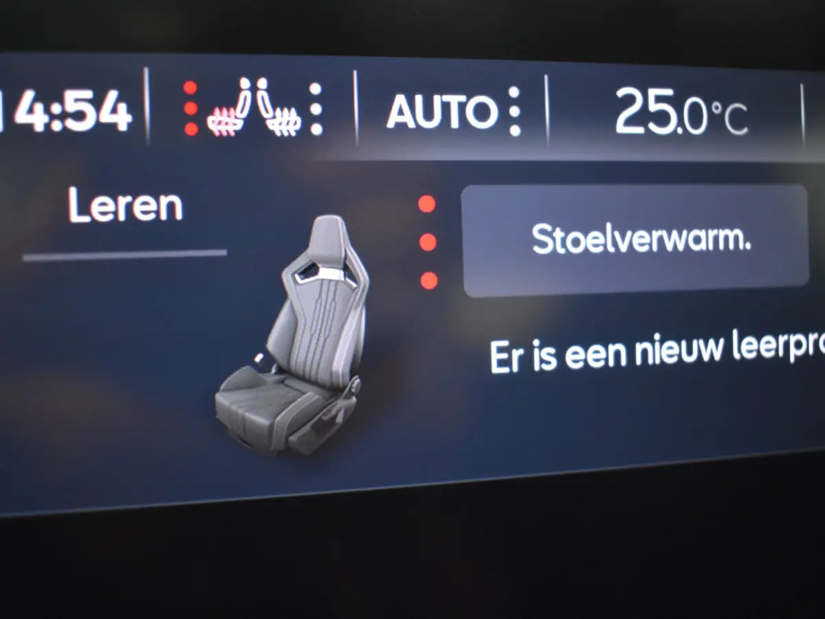 1.4 e-Hybrid VZ Performance 245PK | Achteruitrijcamera | Apple carplay Android auto | Stoel/Stuurverwarming | Cruise control adaptief | Dodehoek detectie | Keyless Entry/Start | Navigatie  |