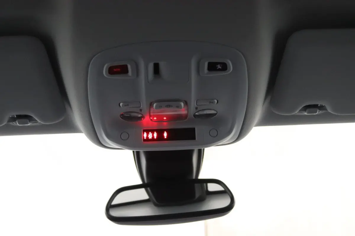 1.2 Allure*ECC*ACC*NAVI*CAM*CARPLAY*